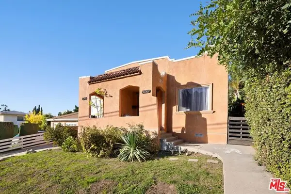 2243 India Street, Los Angeles, CA 90039