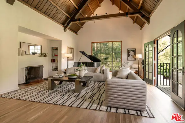 3105 Ledgewood Drive, Los Angeles, CA 90068 - Image #2