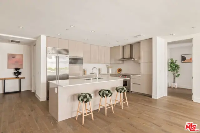 728 N Sweetzer Avenue #208, West Hollywood, CA 90069 - #1