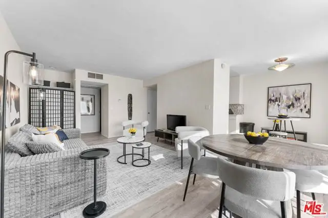 970 Palm Avenue #215, West Hollywood, CA 90069 - #3