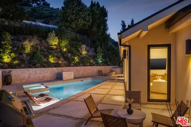 3637 Loadstone Drive, Sherman Oaks, CA 91403 - Image #3