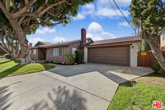 18612 Rayen Street, Northridge, CA 91324 - #1