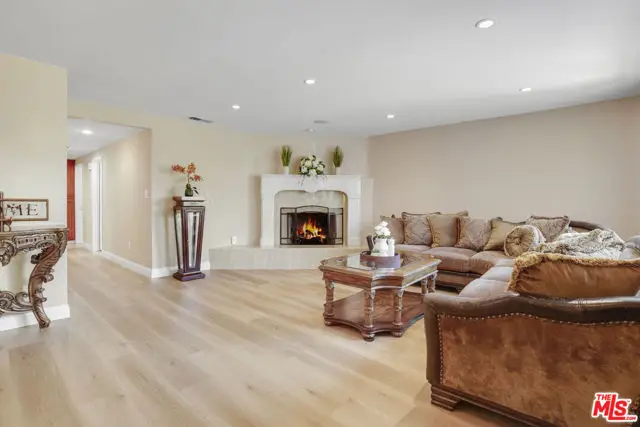 3234 Locust Avenue, Long Beach, CA 90807 - #3
