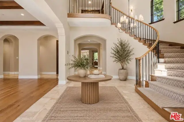 4835 Oak Park Avenue, Encino, CA 91316 - #3