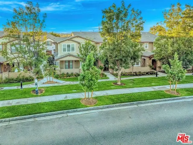28529 Pietro Drive, Valencia, CA 91354 - #2