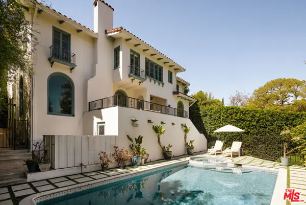 2127 N Fern Dell Place, Los Angeles, CA 90068