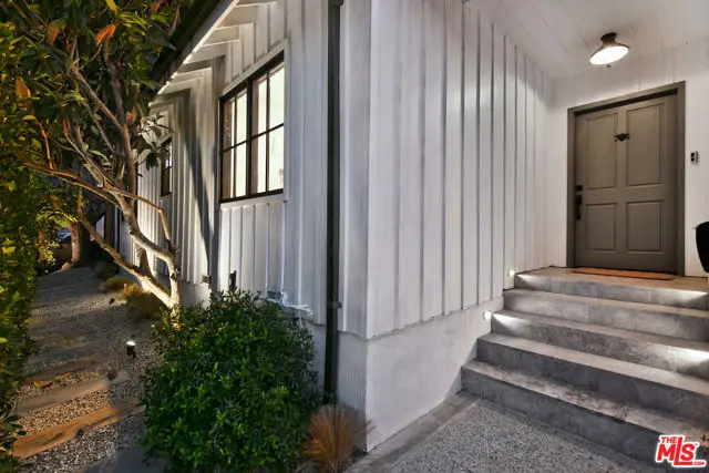 3721 Woodcliff Road, Sherman Oaks, CA 91403 - #3