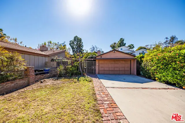 931 Wellesley Avenue, Los Angeles, CA 90049 - #2