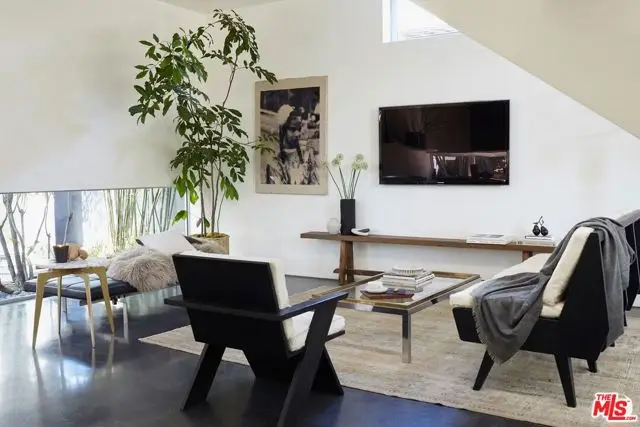 1201 Cabrillo Avenue, Venice, CA 90291 - #2