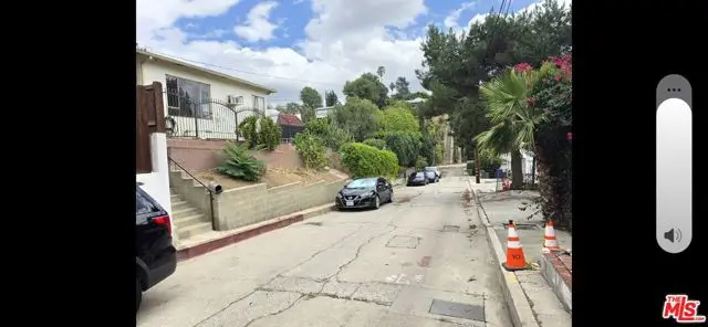 1721 Kilbourn Street, Los Angeles, CA 90065 - #3