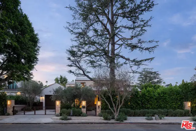 13223 Bloomfield Street, Sherman Oaks, CA 91423 - #2