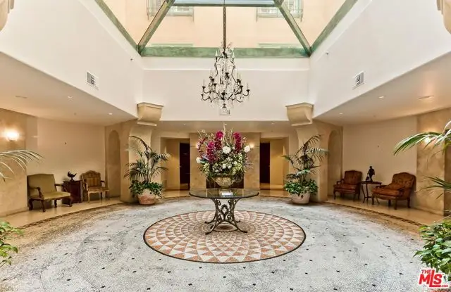 11500 San Vicente Boulevard #221, Los Angeles, CA 90049 - #3