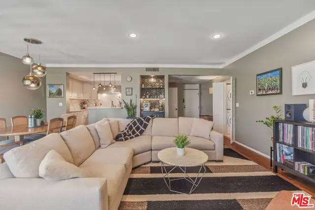 12115 San Vicente Boulevard #303, Los Angeles, CA 90049 - Image #1