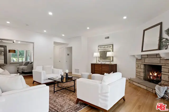 5121 Colbath Avenue, Sherman Oaks, CA 91423 - Image #3