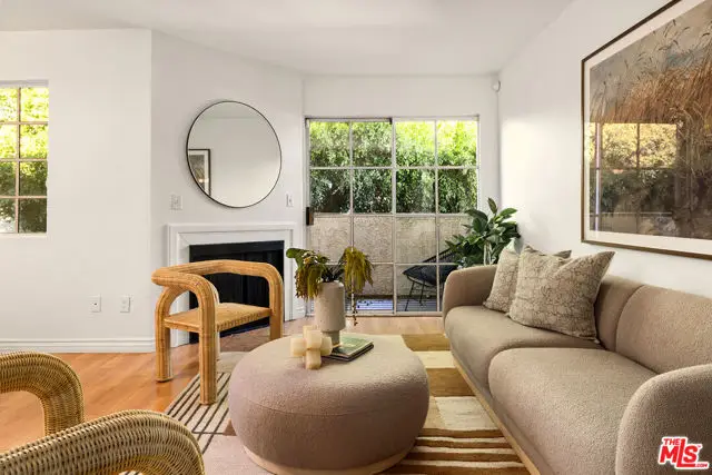 14727 Magnolia Boulevard #112, Sherman Oaks, CA 91403 - Image #3