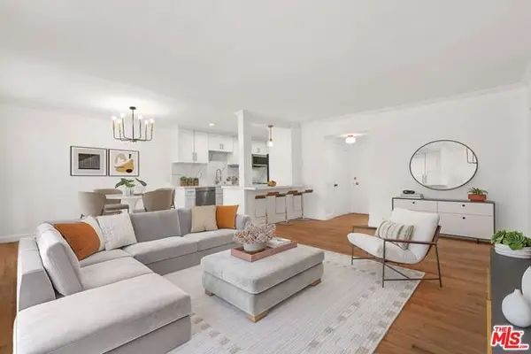 7270 Hillside Avenue #302, Los Angeles, CA 90046