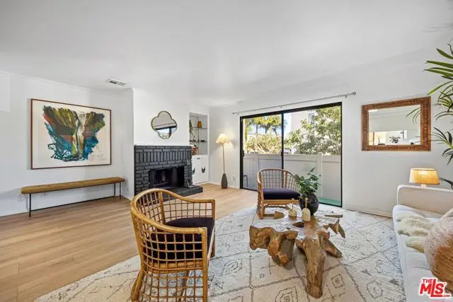 4365 Mclaughlin Avenue #4, Los Angeles, CA 90066 - Image #1