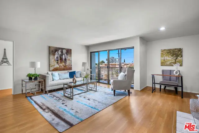 14804 Magnolia Boulevard #12, Sherman Oaks, CA 91403 - Image #3