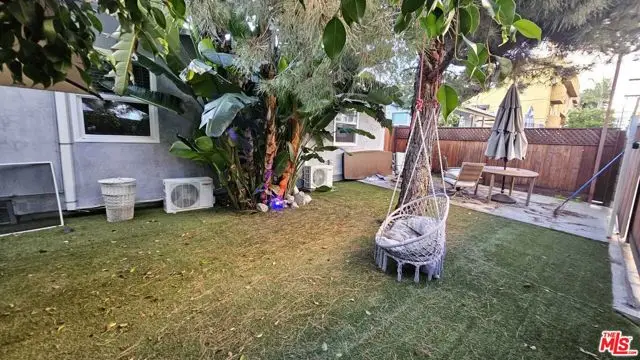 11123 Cumpston Street, North Hollywood, CA 91601 - Image #3