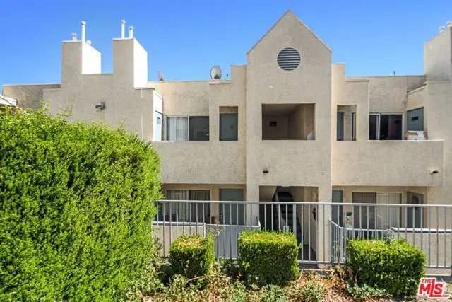 18209 Sierra Highway #112, Santa Clarita, CA 91351 - Image #2