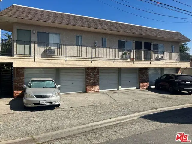 271 W Ash Avenue, Burbank, CA 91502 - #3