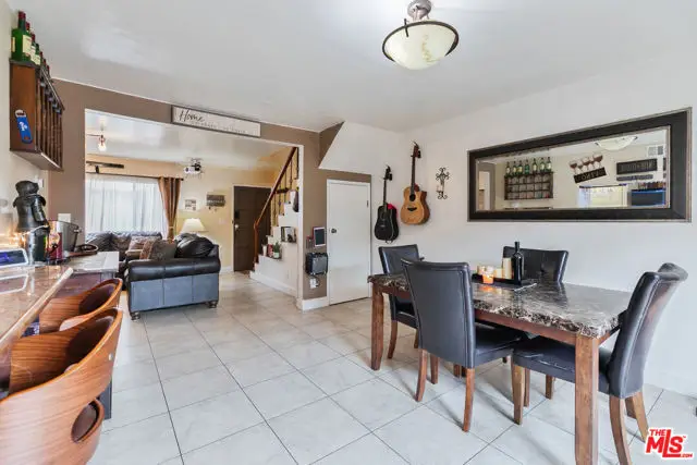 10817 Whipple Street #6, North Hollywood, CA 91602 - Image #3