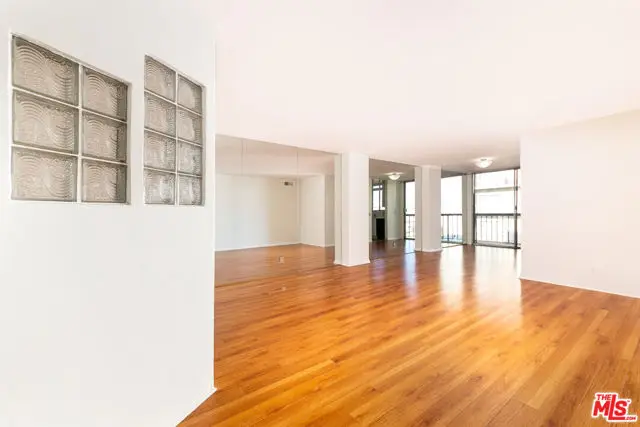 10747 Wilshire Boulevard #1105, Los Angeles, CA 90024 - Image #3