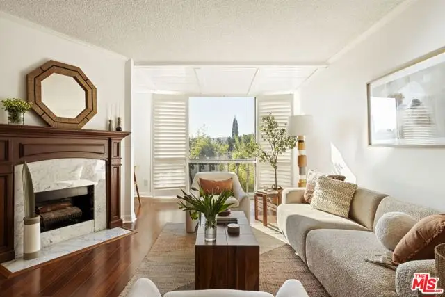 12830 Burbank Boulevard #207, Valley Village, CA 91607 - Image #1