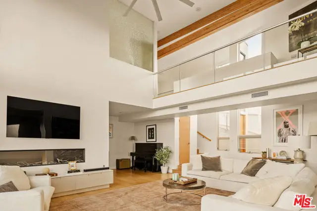 3631 Sunswept Drive, Studio City, CA 91604 - #3