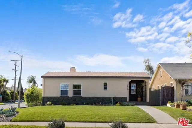 2400 W 74th Street, Los Angeles, CA 90043 - #2