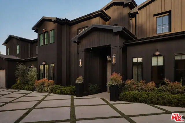 5330 Amestoy Avenue, Encino, CA 91316 - #3