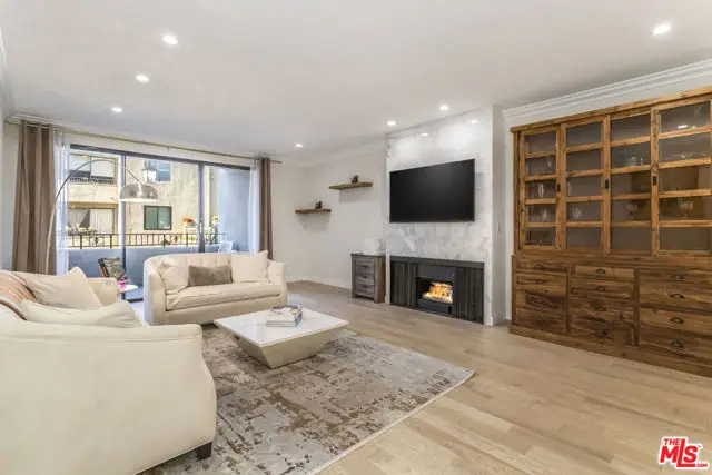 8455 Fountain Avenue #414, West Hollywood, CA 90069 - Image #1