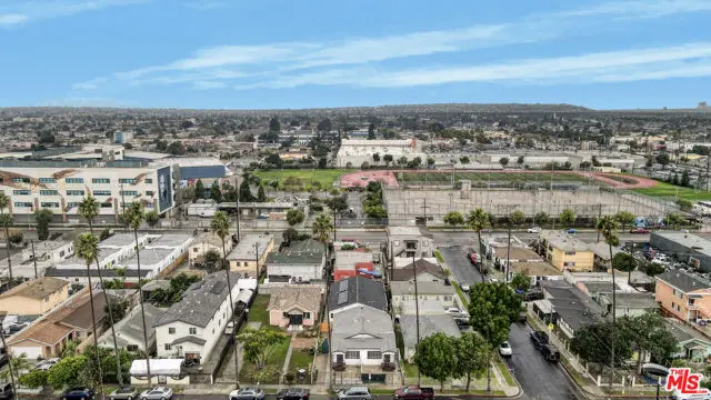 5903 Bonsallo Avenue, Los Angeles, CA 90044 - Image #2