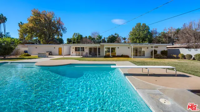 6228 Sale Avenue, Woodland Hills, CA 91367 - Image #3