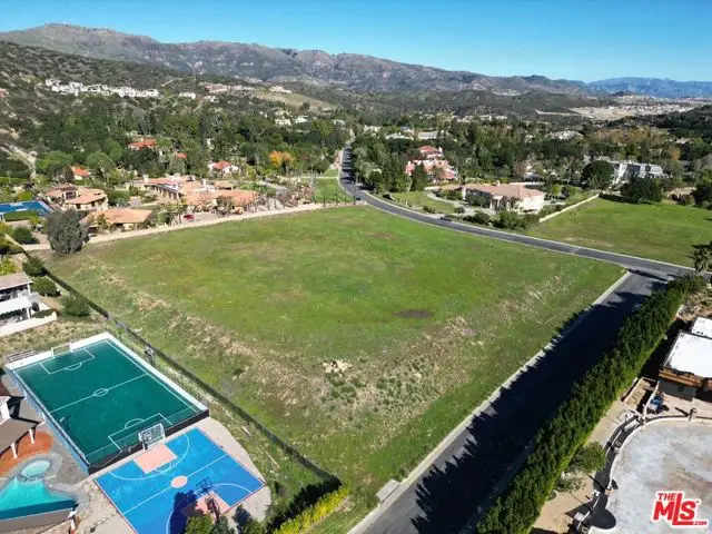 22655 La Quilla Drive, Chatsworth, CA 91311 - Image #3