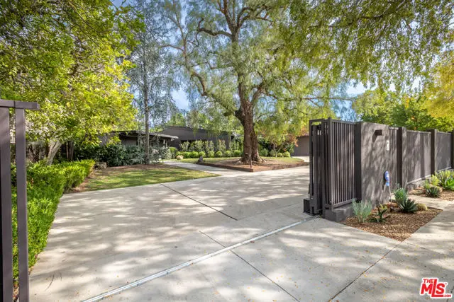 4620 Rubio Avenue, Encino, CA 91436 - Image #2