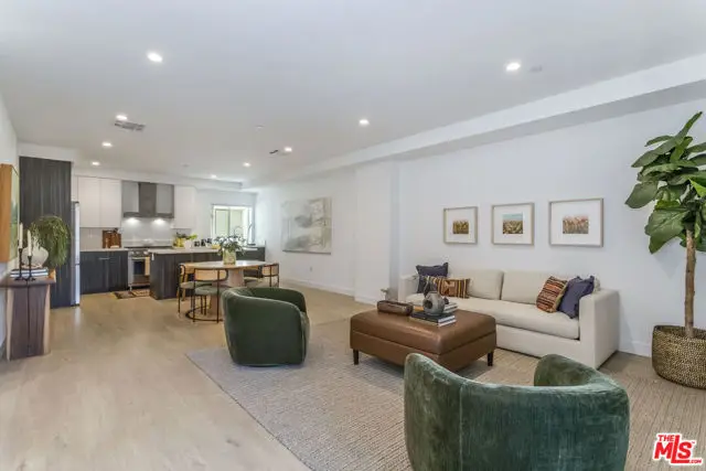 495 N St Andrews Place, Los Angeles, CA 90004 - #1