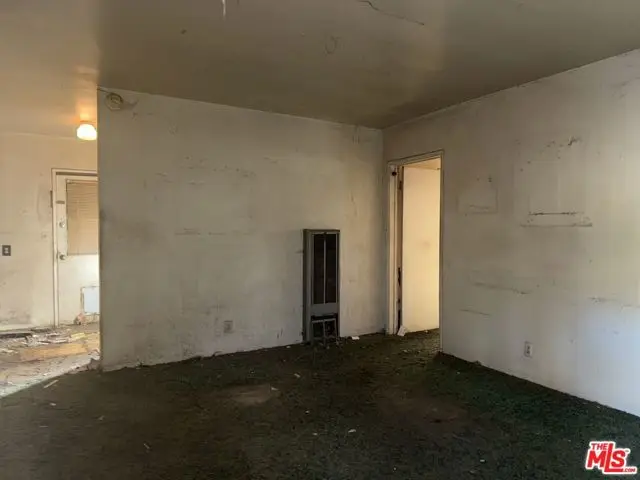 5547 Shoup Avenue, Woodland Hills, CA 91367 - #2