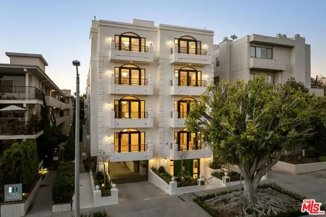 11923 Gorham Avenue #401, Los Angeles, CA 90049 - Image #1