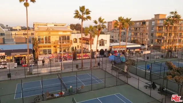 1915 Ocean Front Walk, Venice, CA 90291 - #1