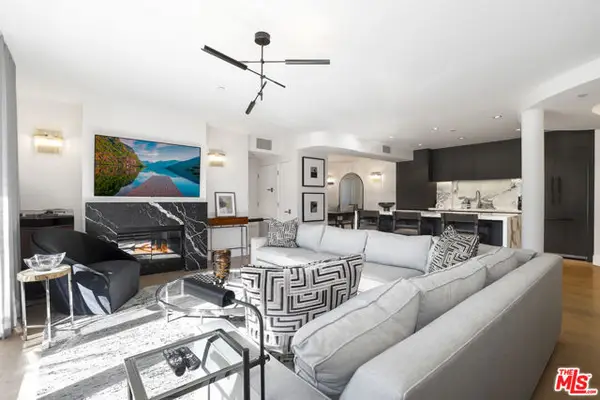 122 N Clark Drive #306, West Hollywood, CA 90048