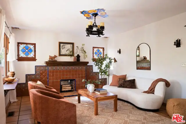 295 Marguerita Lane, Pasadena, CA 91106 - Image #1