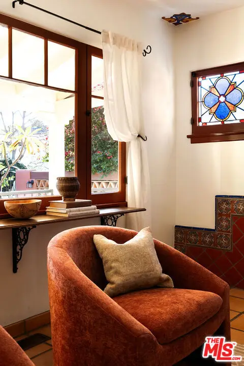 295 Marguerita Lane, Pasadena, CA 91106 - Image #2