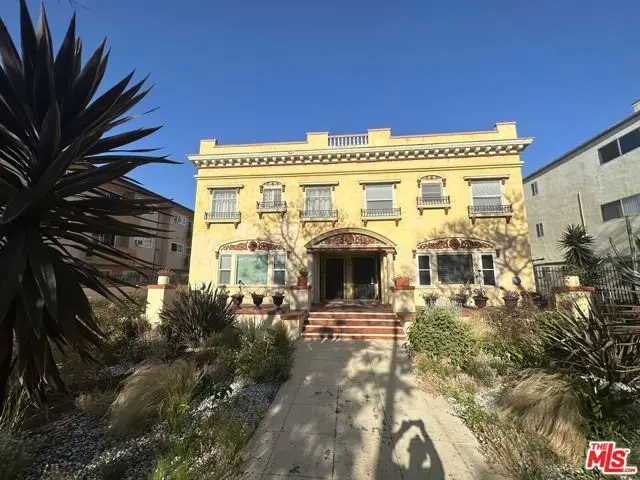 1400 S St Andrews Place, Los Angeles, CA 90019 - Image #1