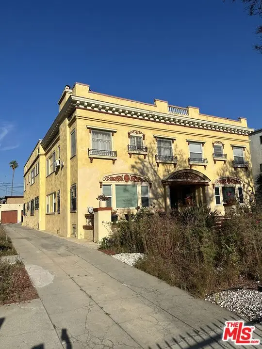 1400 S St Andrews Place, Los Angeles, CA 90019 - Image #3