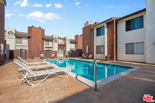 6323 Reseda Boulevard #6, Reseda, CA 91335 - #3