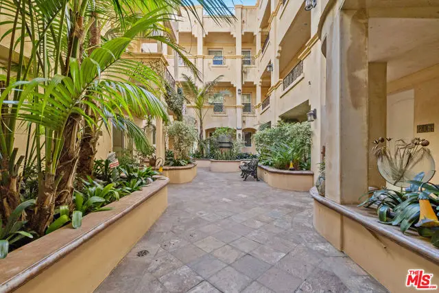 16123 W Sunset Boulevard #103, Pacific Palisades, CA 90272 - #2