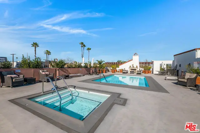 10648 Woodbridge Street #105, North Hollywood, CA 91602 - Image #2