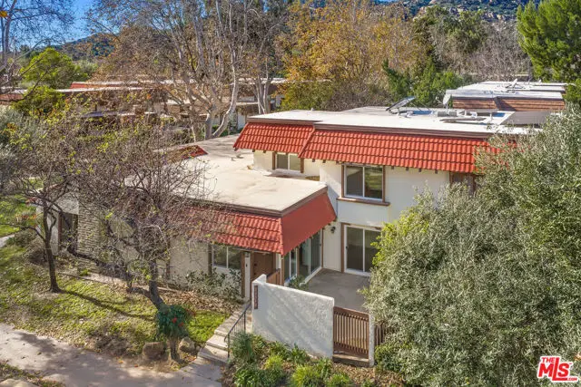 22342 James Alan Circle, Chatsworth, CA 91311 - Image #1