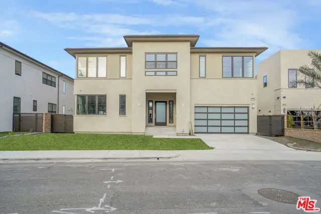 11848 N Hillsborough Lane, Porter Ranch, CA 91326 - Image #2